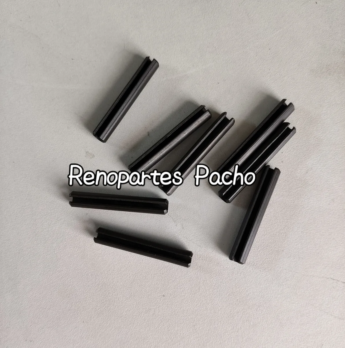 Pasador Puerta y Capó R4